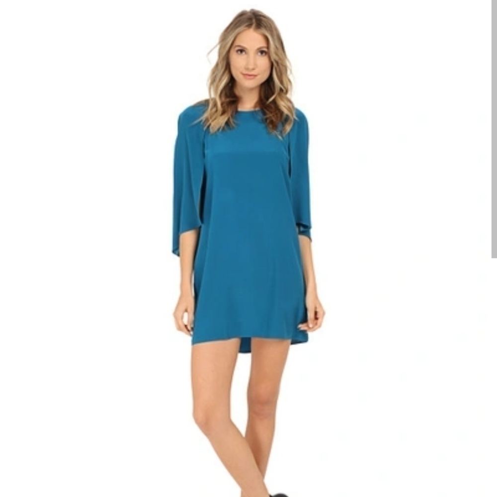 Amanda Uprichard sz large teal cape wing sleeve silk dress new with tags